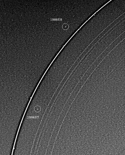 voyager_2_uranus_two_new_moons_jan_21_1986