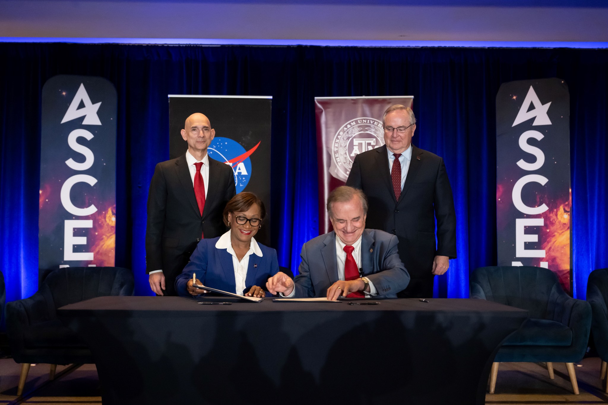 Director Wyche signing ceremony for Exploration Park